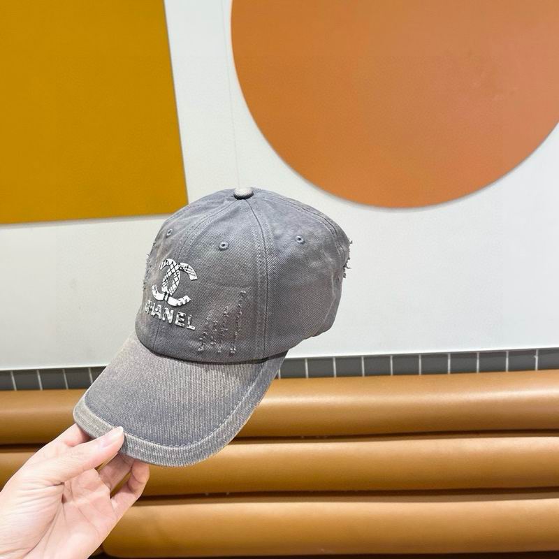 Chanel cap (75)